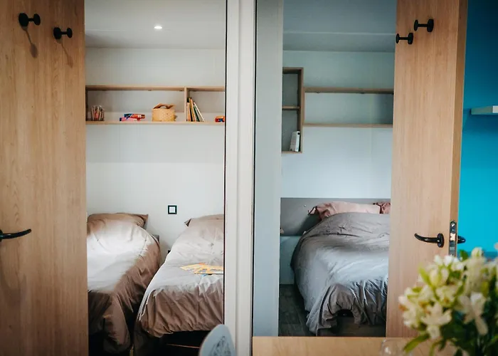 Mobil Home Xxl 4 Chambres - Camping La Baie De Ploemeur